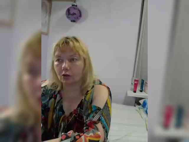 LucyAlexis webcam