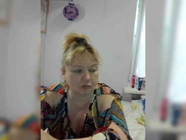 LucyAlexis webcam