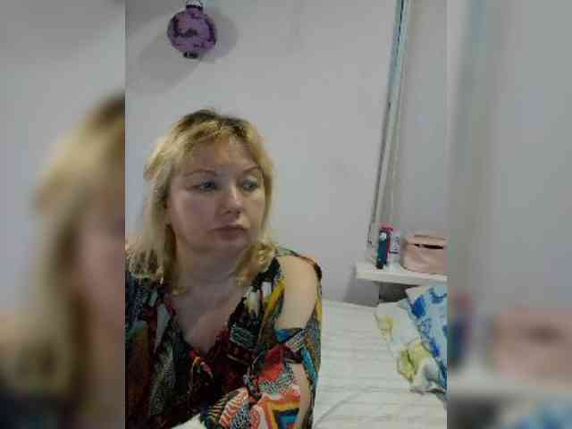 LucyAlexis webcam