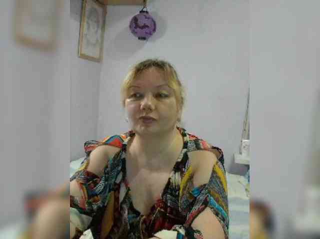 LucyAlexis webcam