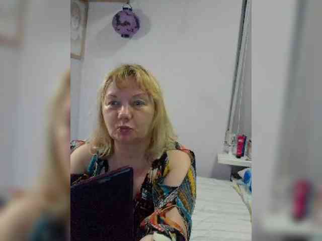 LucyAlexis webcam