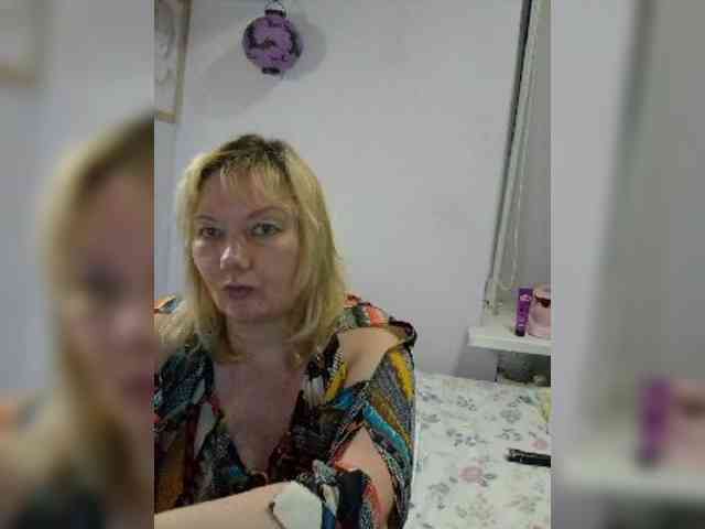 LucyAlexis webcam