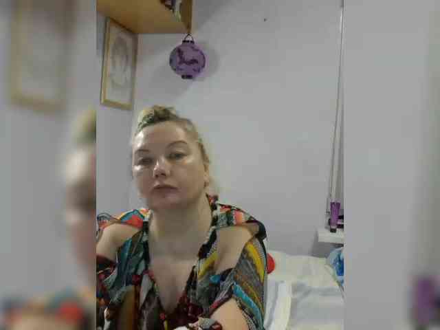 LucyAlexis webcam