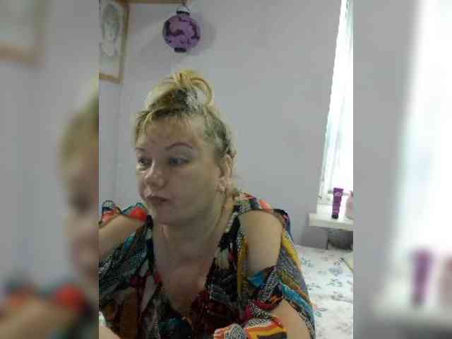 LucyAlexis webcam