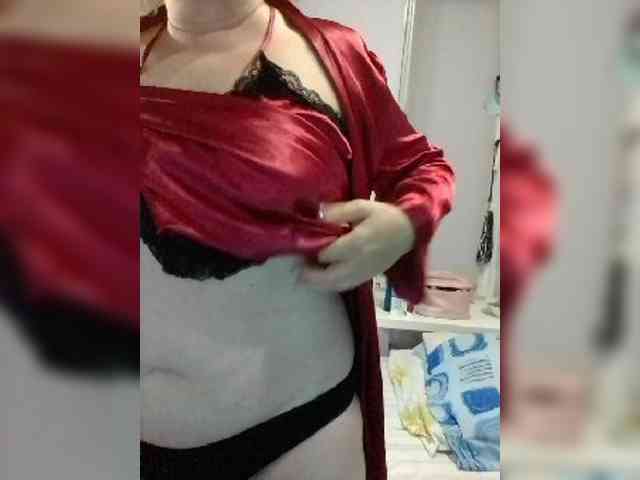 LucyAlexis webcam
