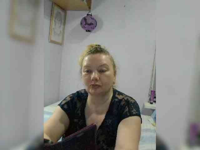 LucyAlexis webcam