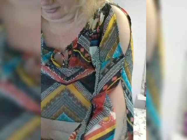 LucyAlexis webcam