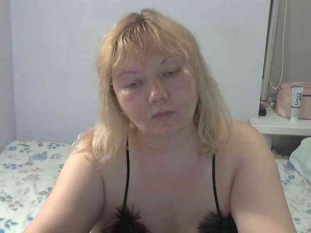 LucyAlexis webcam