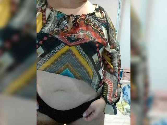 LucyAlexis webcam