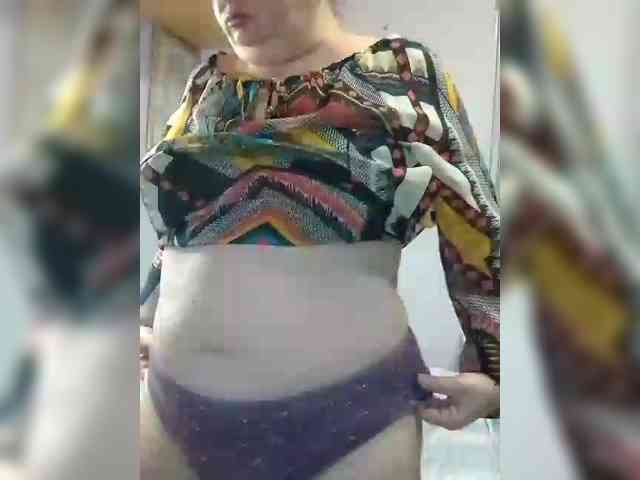 LucyAlexis webcam