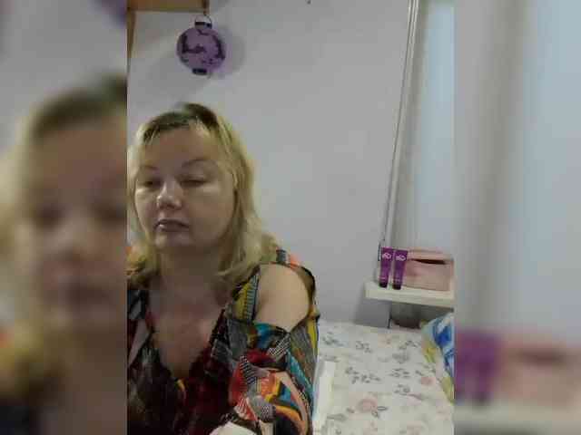 LucyAlexis webcam