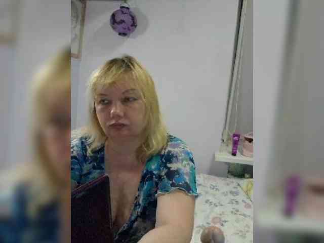LucyAlexis webcam
