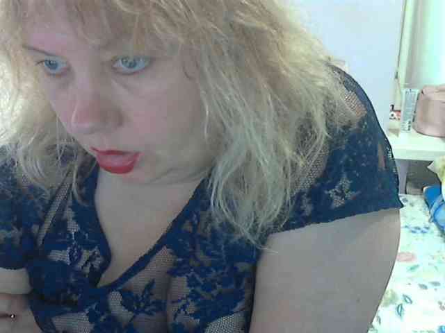 LucyAlexis webcam