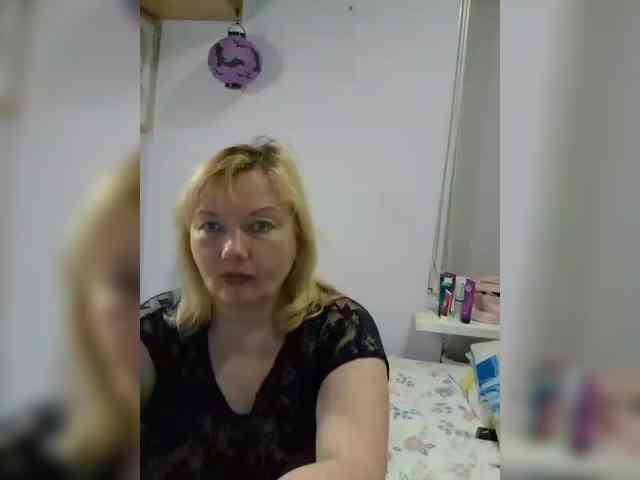 LucyAlexis webcam