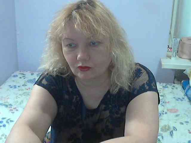 LucyAlexis webcam