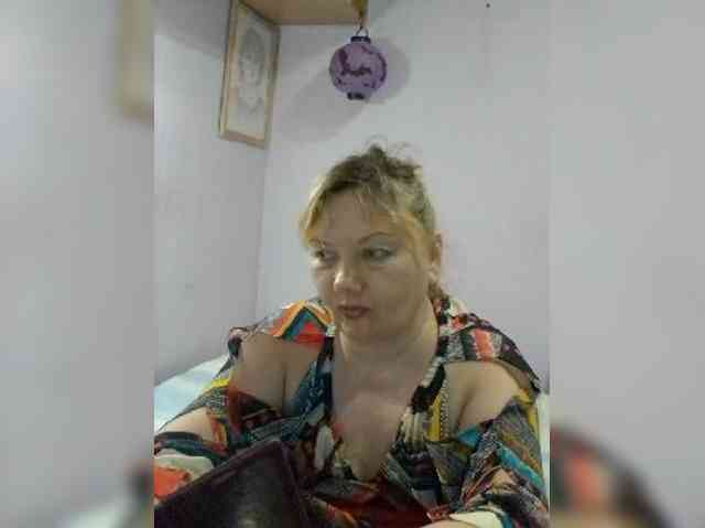 LucyAlexis webcam