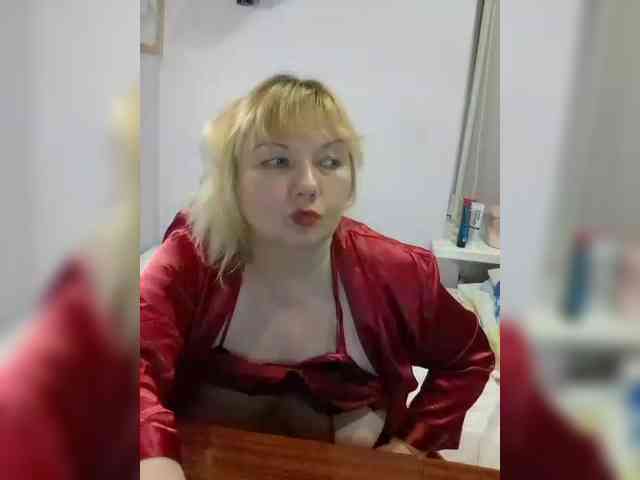 LucyAlexis webcam