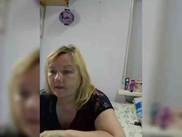 LucyAlexis webcam