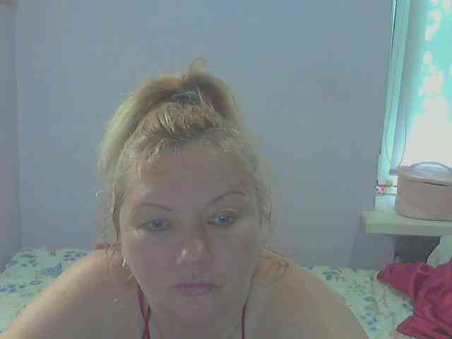 LucyAlexis webcam