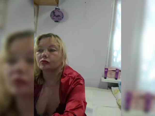 LucyAlexis webcam