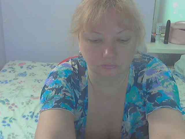 LucyAlexis webcam