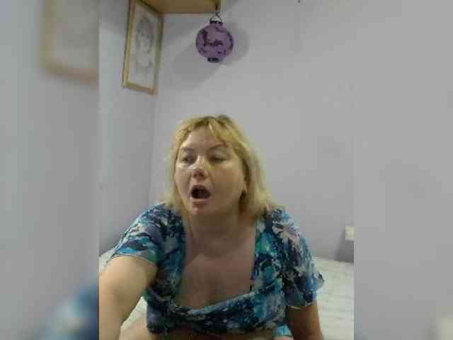 LucyAlexis webcam
