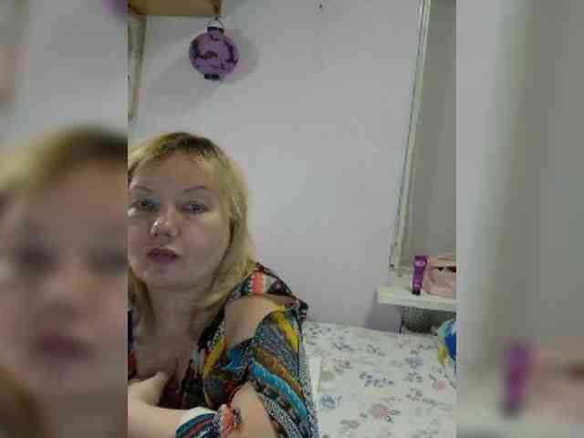 LucyAlexis webcam