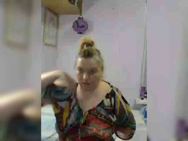 LucyAlexis webcam