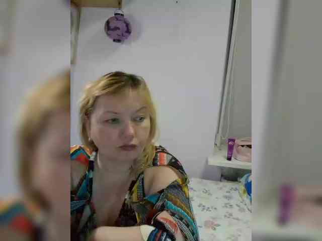 LucyAlexis webcam