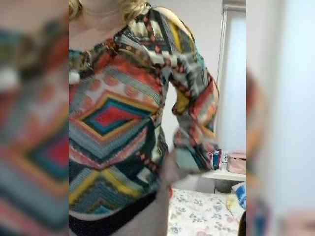 LucyAlexis webcam