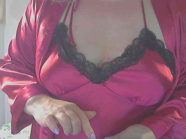 LucyAlexis webcam
