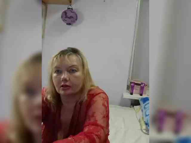 LucyAlexis webcam