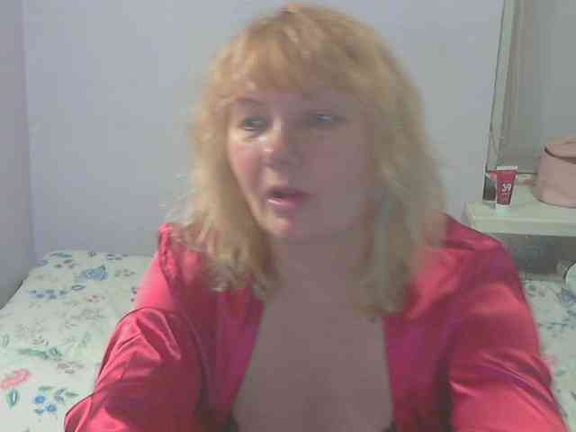 LucyAlexis webcam