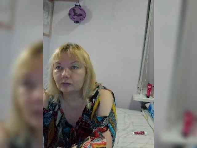 LucyAlexis webcam