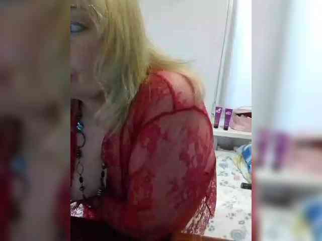 LucyAlexis webcam