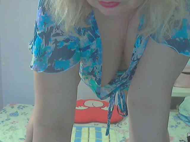 LucyAlexis webcam