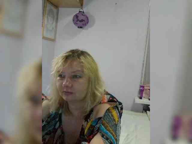 LucyAlexis webcam