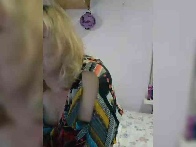 LucyAlexis webcam