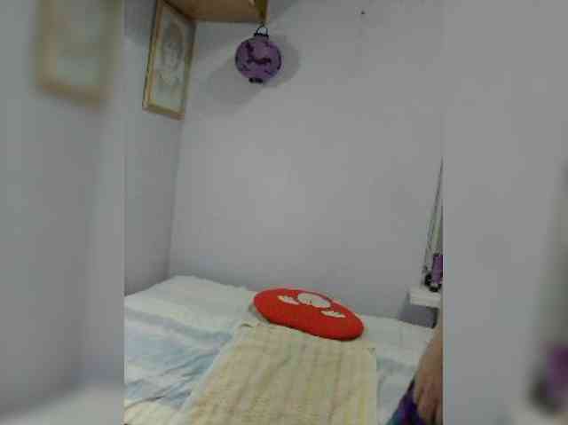 LucyAlexis webcam