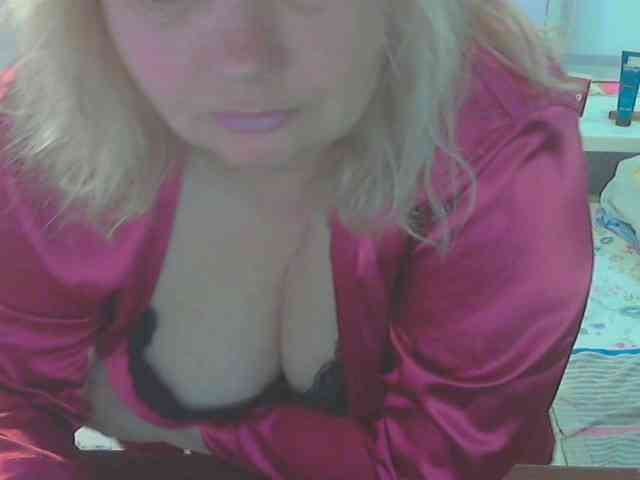 LucyAlexis webcam