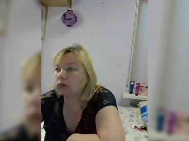 LucyAlexis webcam