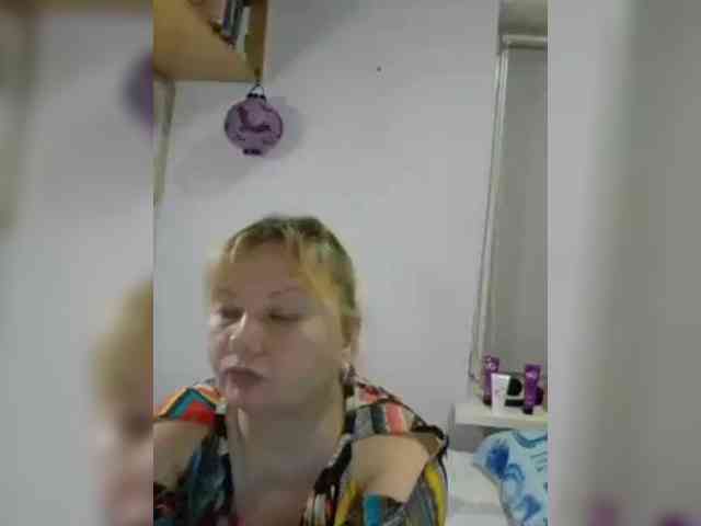 LucyAlexis webcam