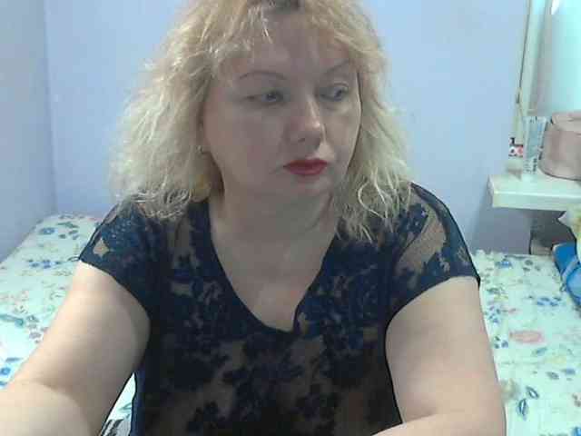 LucyAlexis webcam