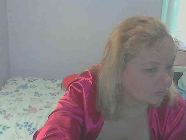 LucyAlexis webcam