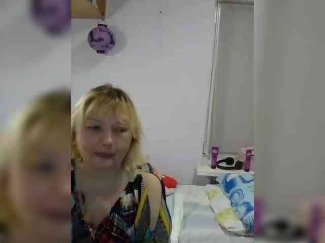 LucyAlexis webcam