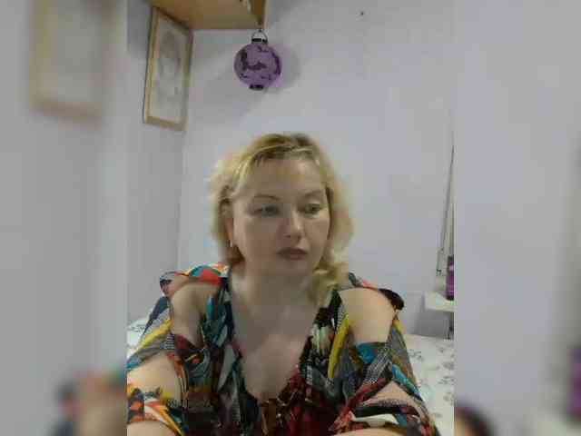 LucyAlexis webcam