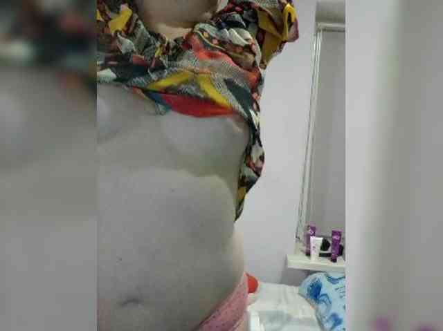LucyAlexis webcam