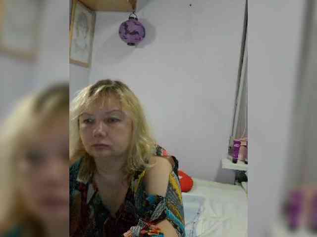 LucyAlexis webcam