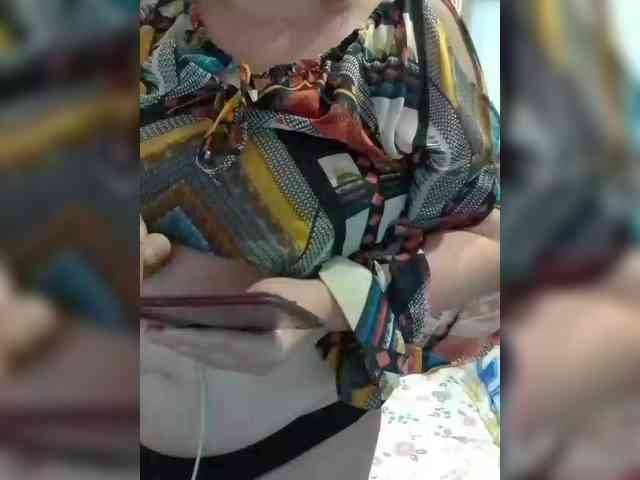 LucyAlexis webcam