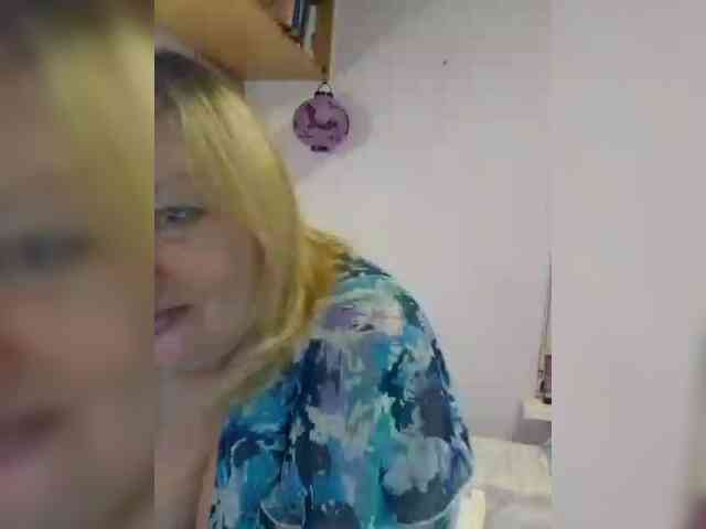 LucyAlexis webcam